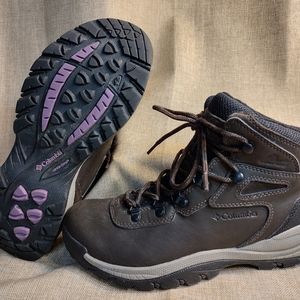 Columbia hiking boots